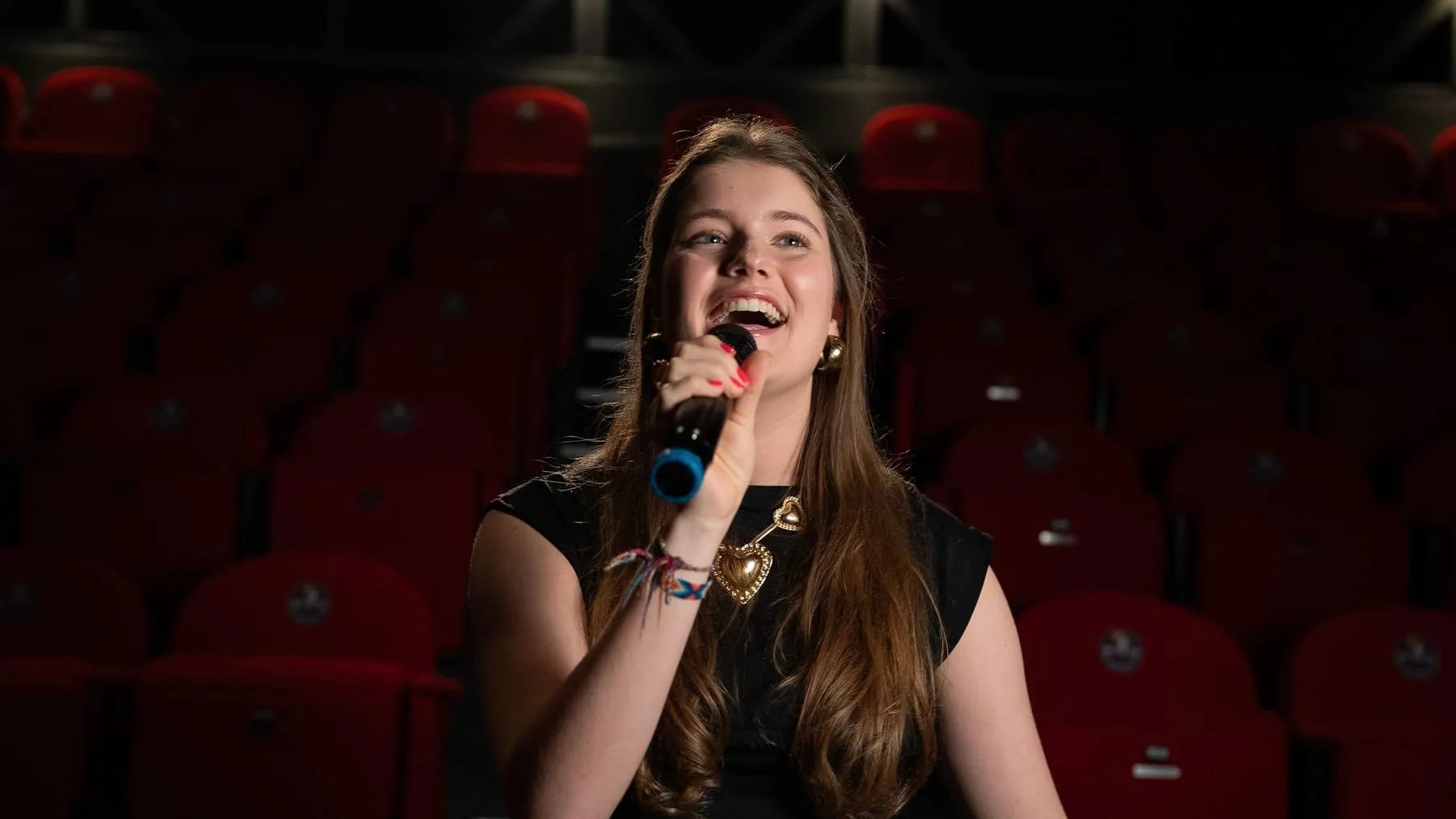 Muziekfotografie van een artiest tijdens een optreden